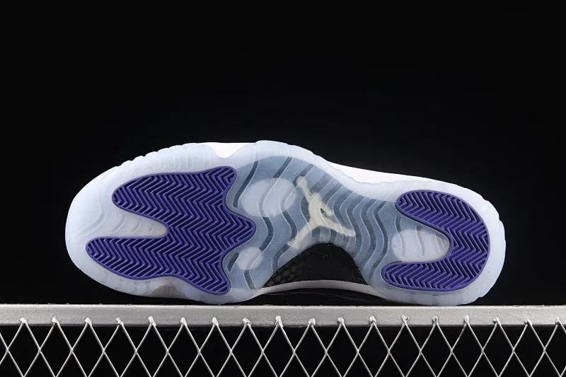 All Categories Air Jordan Jordan Series Basketball Shoes Air Jordan 11 Pure Original Version Air Jordan 11 Low "Concord" AJ11 Concord White Black Original Label Real Carbon Fiber Low-top Basketball Shoes 528895-153